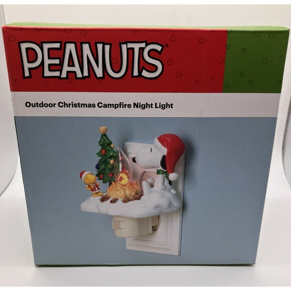 Peanuts Snoopy & Woodstock Christmas Tree Flickering Campfire Night Light In Box - Picture 1 of 3